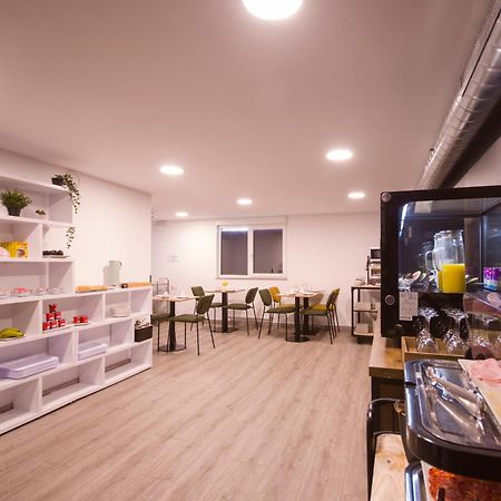 U-Hotel Dario Lugo Ngoại thất bức ảnh