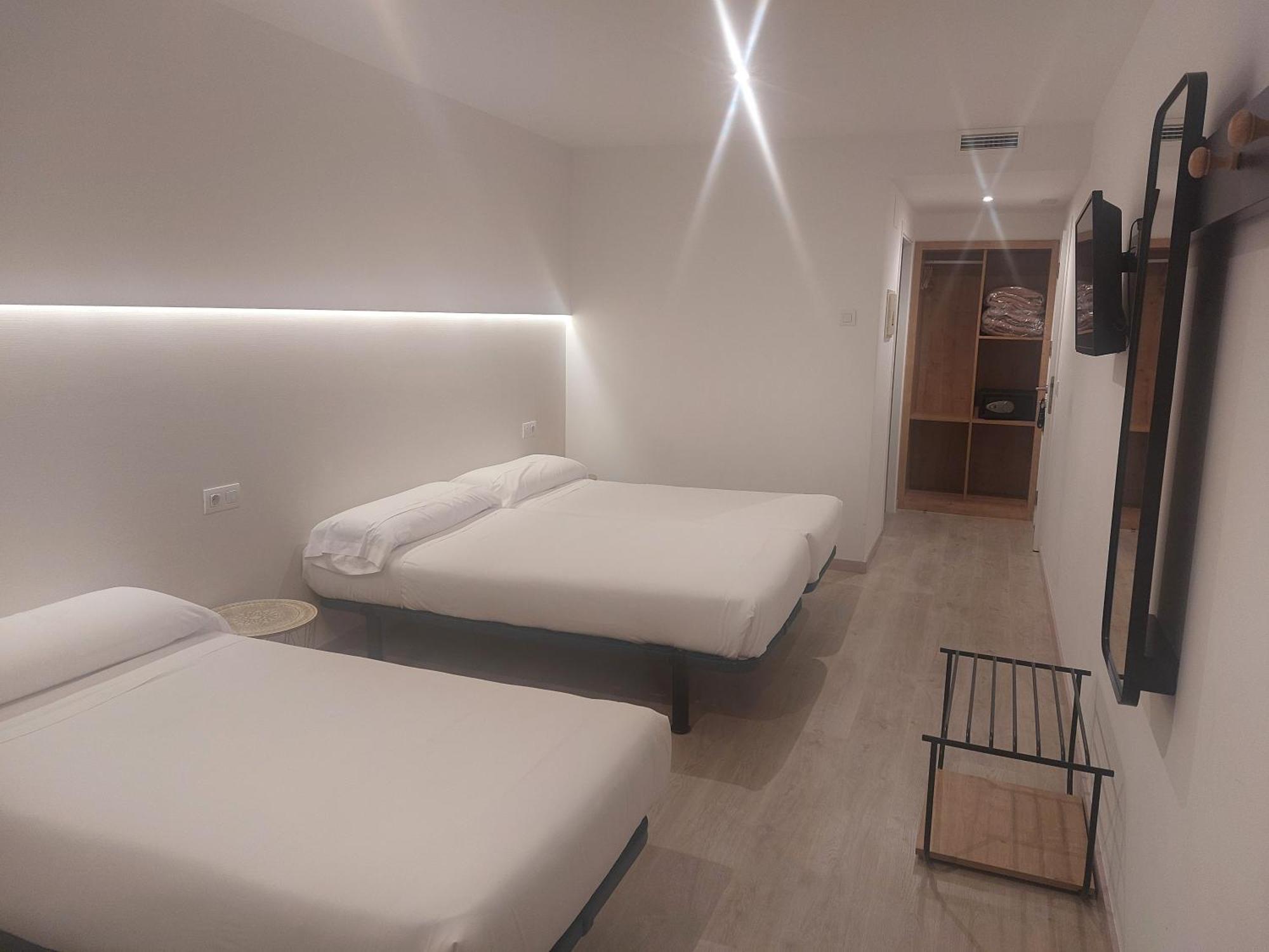 U-Hotel Dario Lugo Ngoại thất bức ảnh